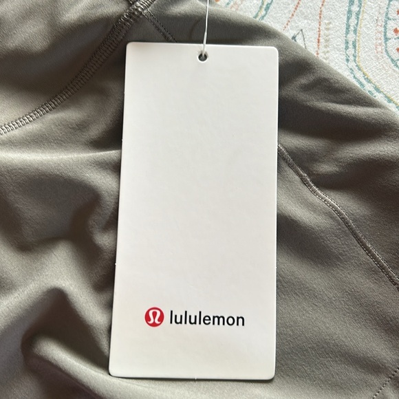 NWT Lululemon Speed Up HR Short 2.5” Size 12 Rover‎ Gray Green - Picture 7 of 7